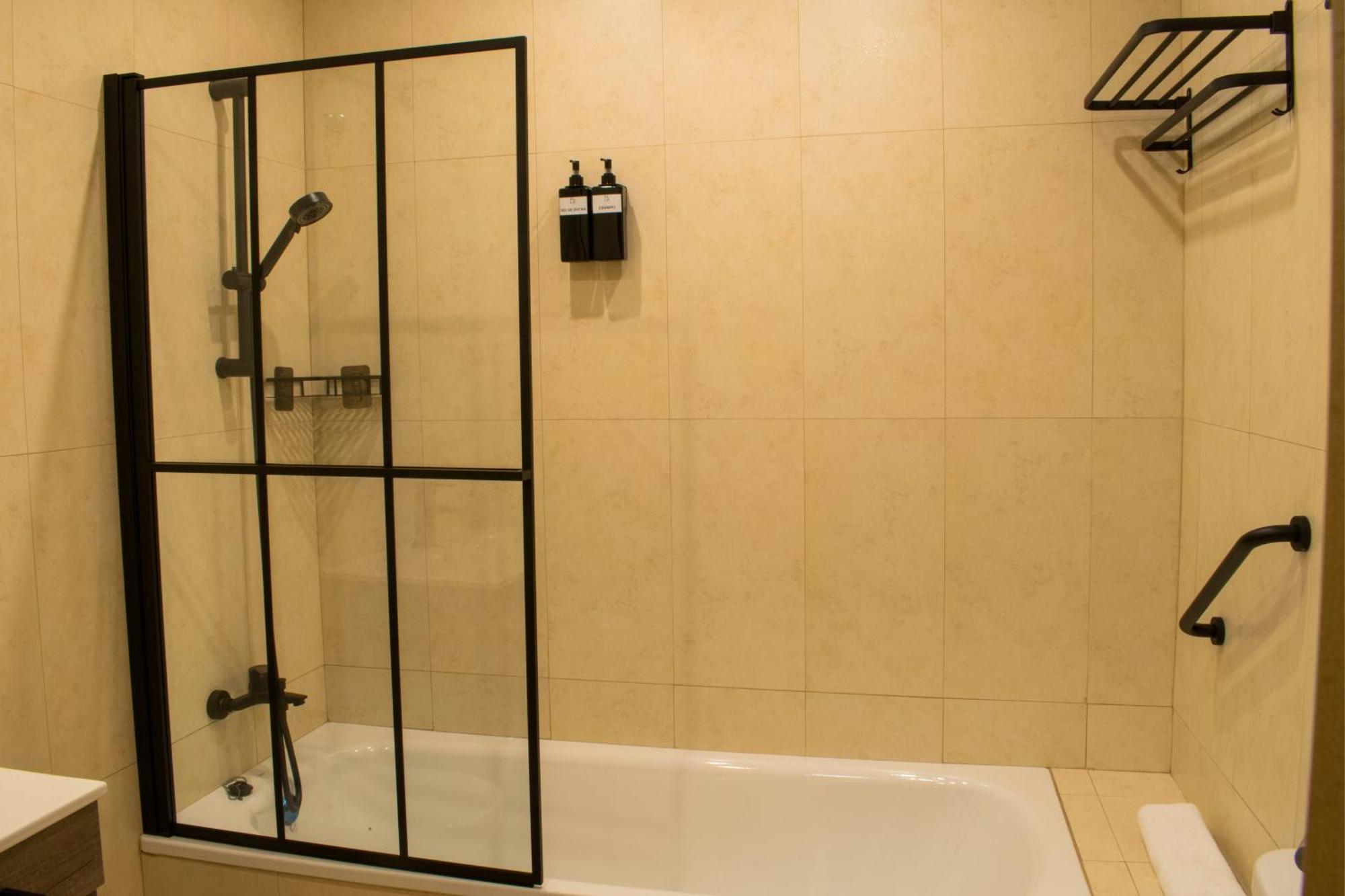 Allo Apartments Caballeros II Centro 1 Habitacion ヘレス エクステリア 写真
